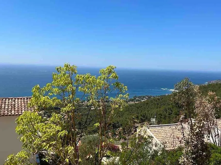 Villa Étoiles d'Or: Seaside Luxury in Carqueiranne 0*,