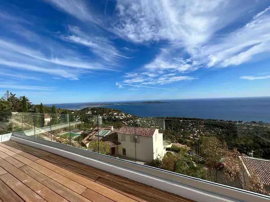 Villa Étoiles d'Or: Seaside Luxury in Carqueiranne
