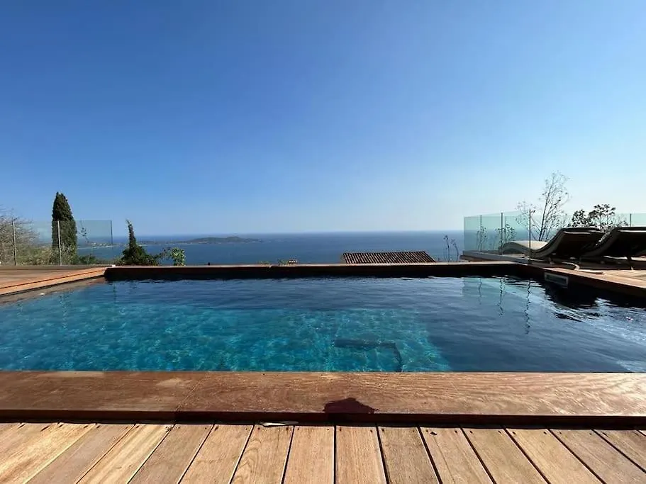 Villa Étoiles d'Or: Seaside Luxury in Carqueiranne 0*,  France
