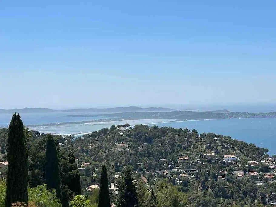 Villa Étoiles d'Or: Seaside Luxury in Carqueiranne 0*,  France