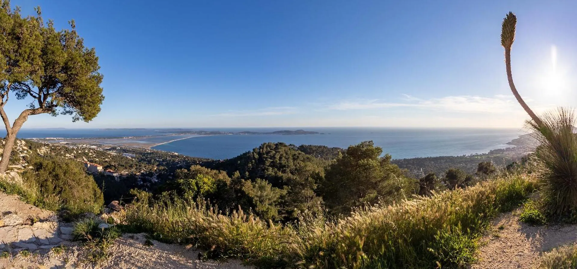 Villa Étoiles d'Or: Seaside Luxury in Carqueiranne France