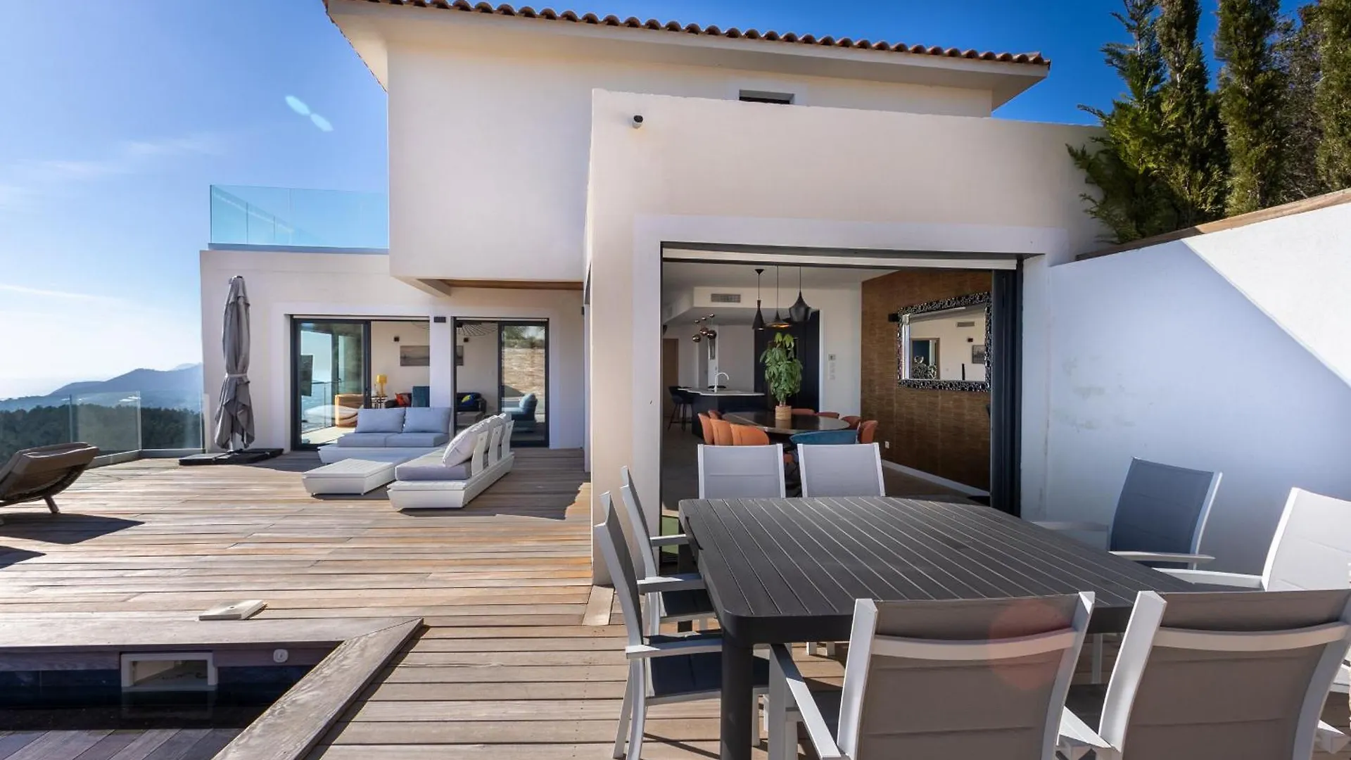 Villa Étoiles d'Or: Seaside Luxury in Carqueiranne France