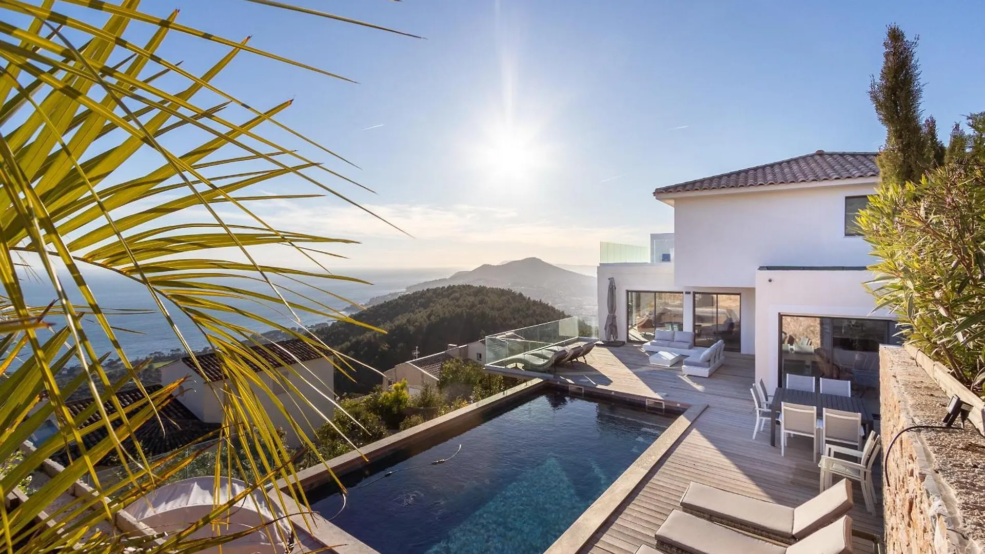Villa Étoiles d'Or: Seaside Luxury in Carqueiranne
