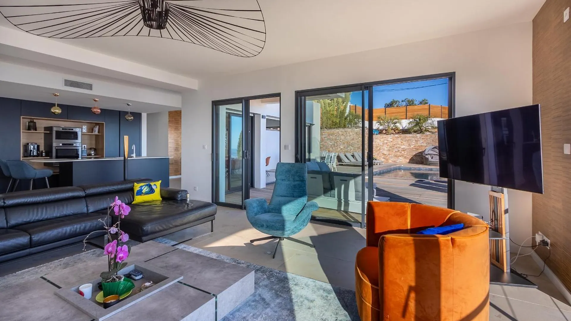 Villa Étoiles d'Or: Seaside Luxury in Carqueiranne France