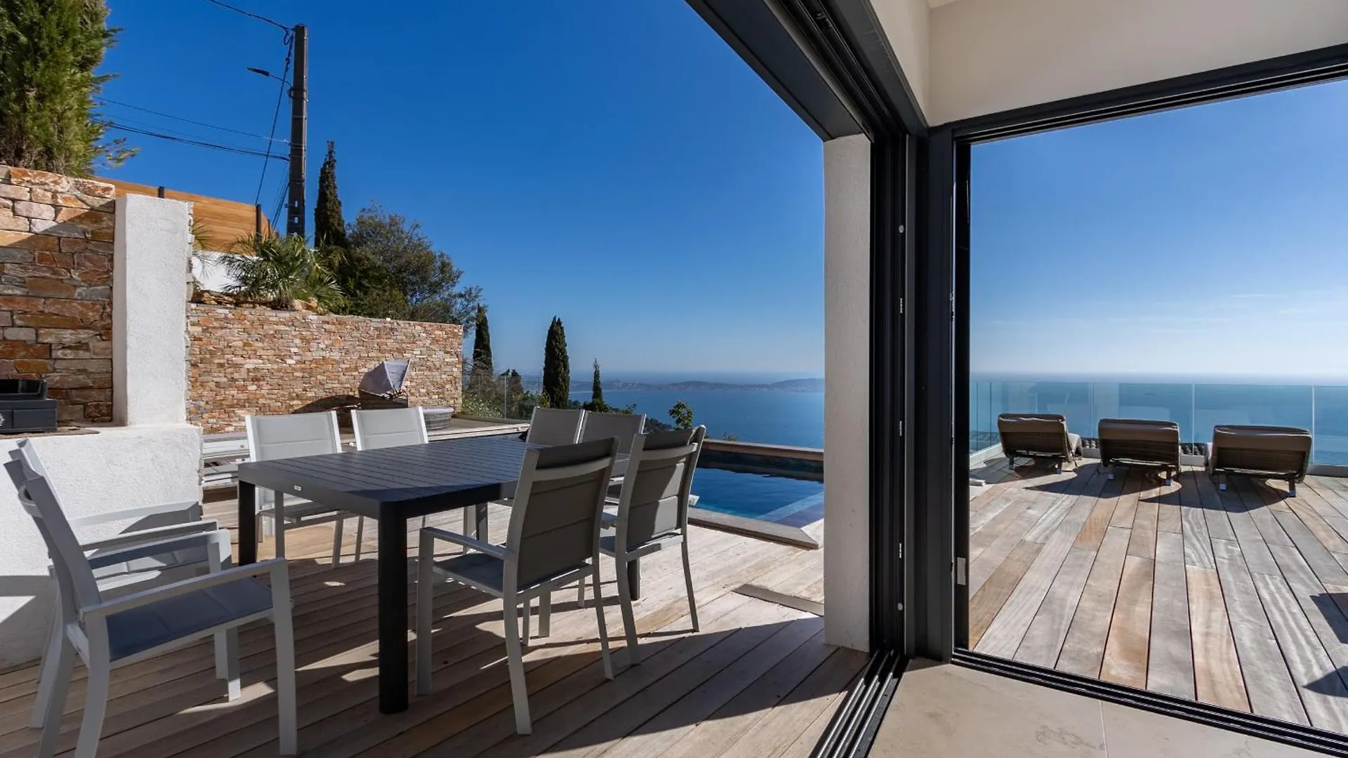Villa Étoiles d'Or: Seaside Luxury in Carqueiranne France