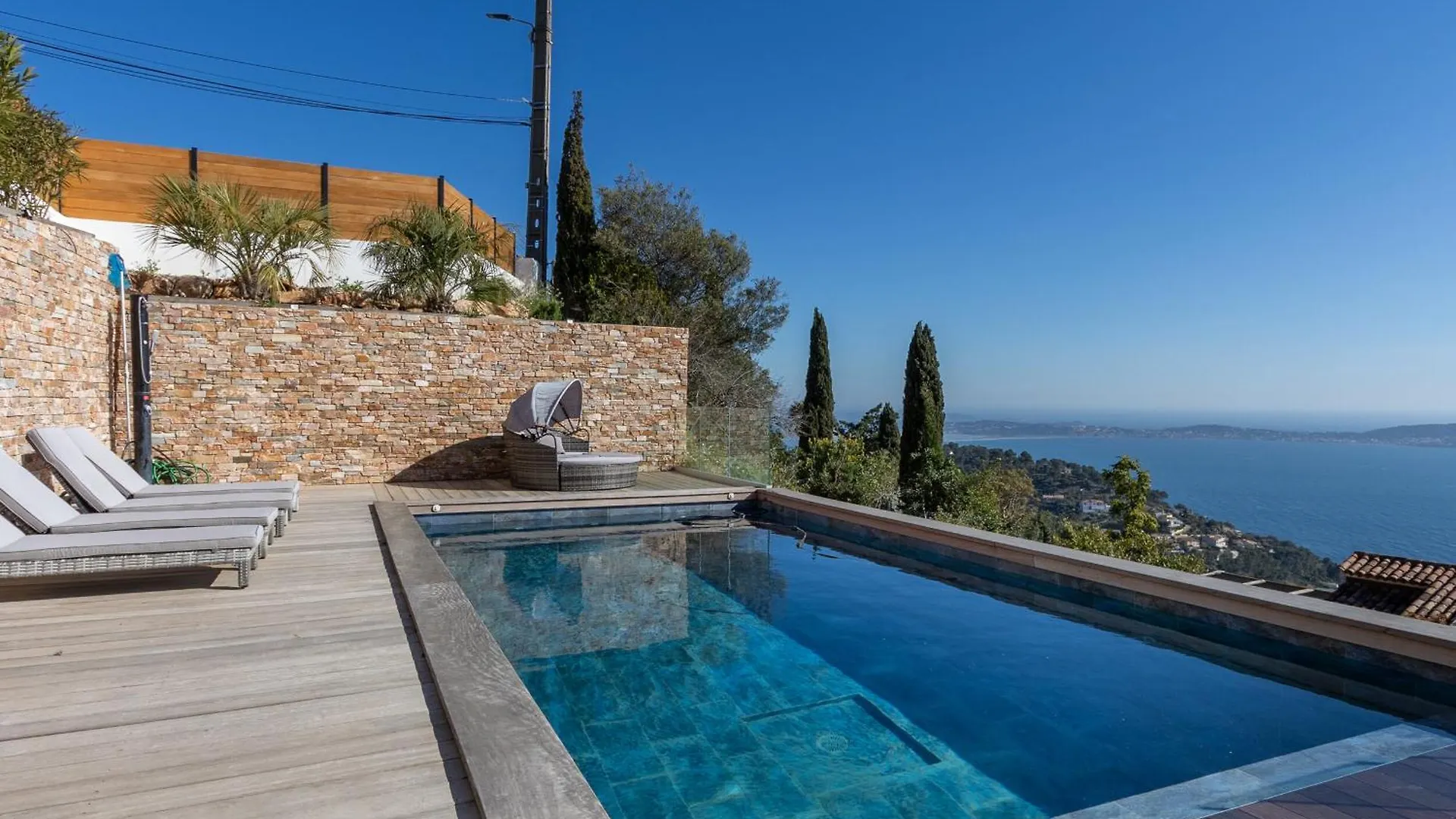 Villa Étoiles d'Or: Seaside Luxury in Carqueiranne 0*,